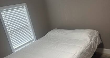 Spacious 5-bedroom house in charming Lima with AC comfort