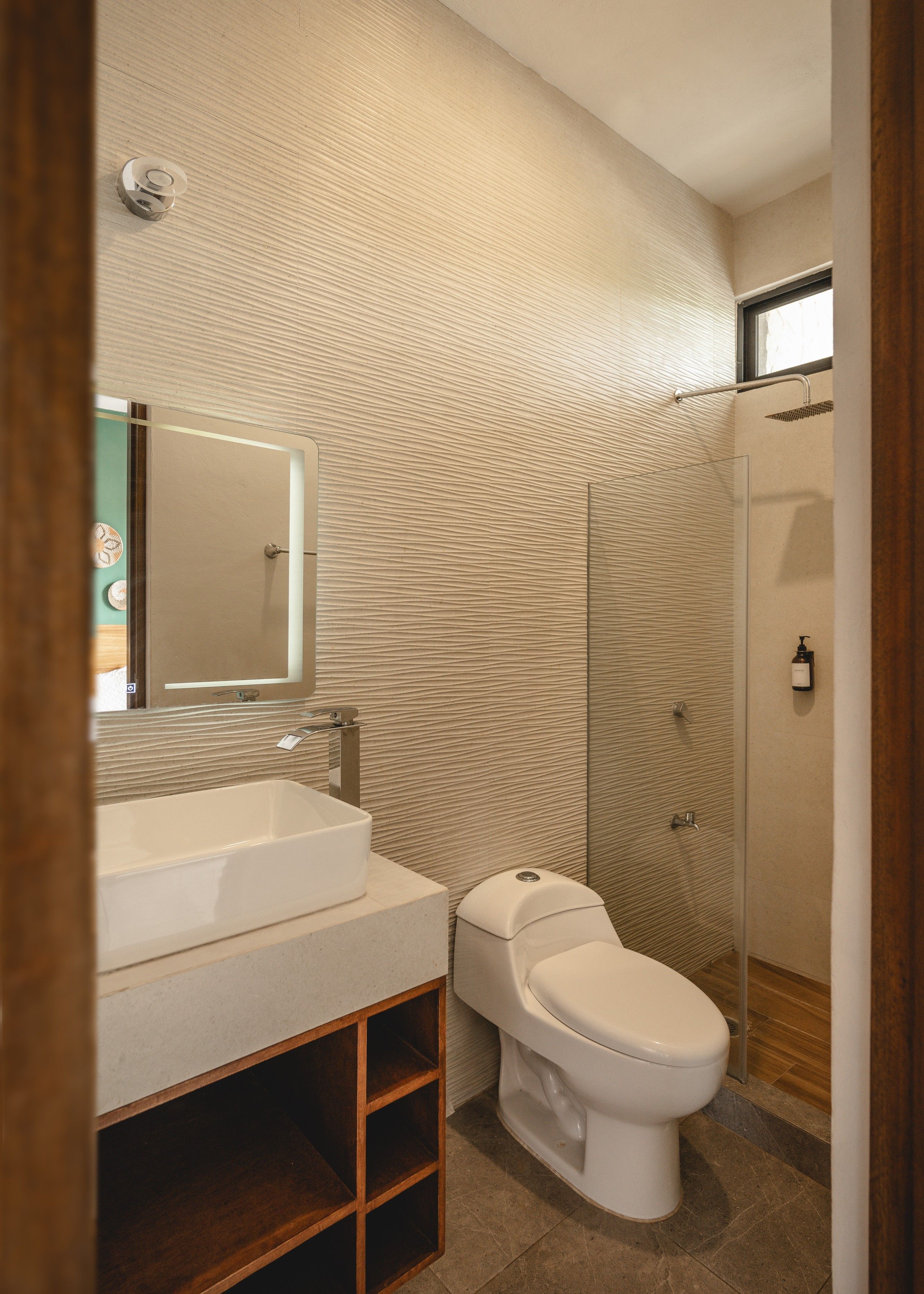 Premium Suite, Private Pool | Bathroom | Shower, free toiletries, hair dryer, towels