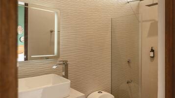 Premium Suite, Private Pool | Bathroom | Shower, free toiletries, hair dryer, towels