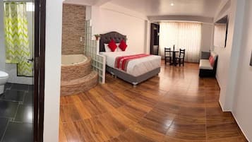 Deluxe Suite, Mountain View