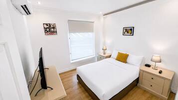 WiFi, bed sheets