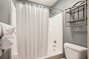 Bathroom - Central Branson Suite • 2 Queen Beds • Sleeps 4 (Branson)