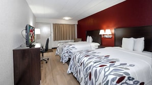 Double Room | Desk, laptop workspace, blackout drapes, WiFi (free) - Peter Inn Motel (Fort Wayne)