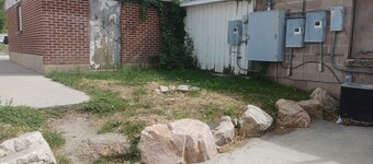 Hillbilly Onsen with Fountain and 85" TV sleeps 6+