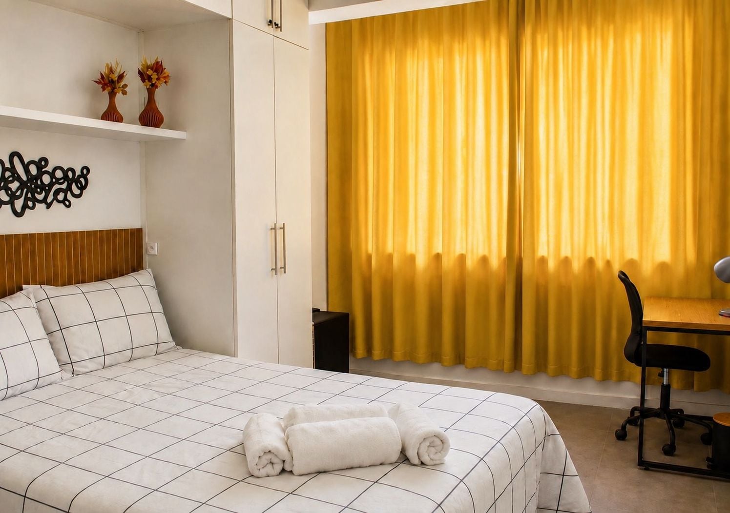 1 chambre, bureau, fer et planche à repasser, Wi-Fi gratuit