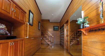 Private Open-Air Bath & Garden | Sleeps 16 | 5 BR | 10 min to Kansai Airport KIX