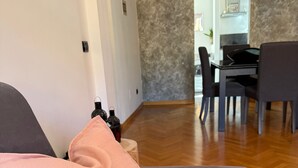 Unclassified image, 5 of 42, button - Vrbo Property (Roma)