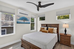 Room - Luxury New Construction 1BR/1BA Near UC Davis Medical Center and Shriners (Sacramento)