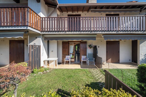 Terrace/patio - Vrbo Property (Castione della Presolana)
