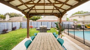 Unclassified image, 2 of 80, button - Katy Pool Oasis with Pet-Friendly Yard Sleeps 12 (Katy)