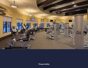 Fitness facility - Immaculate and Stylish Villa in the Gated Community of Gran Paradiso (Venice)
