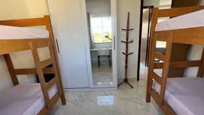 Apartamento família | Cortinas blackout, Wi-Fi de cortesia