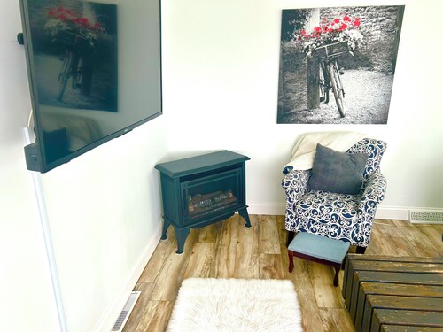 Who Said You Can Never Go Home Again!  50% OFF MONTHLY STAYS!DISCOUNTS! Sleeps 8