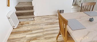 Who Said You Can Never Go Home Again! 50% OFF MONTHLY STAYS!DISCOUNTS! Sleeps 8