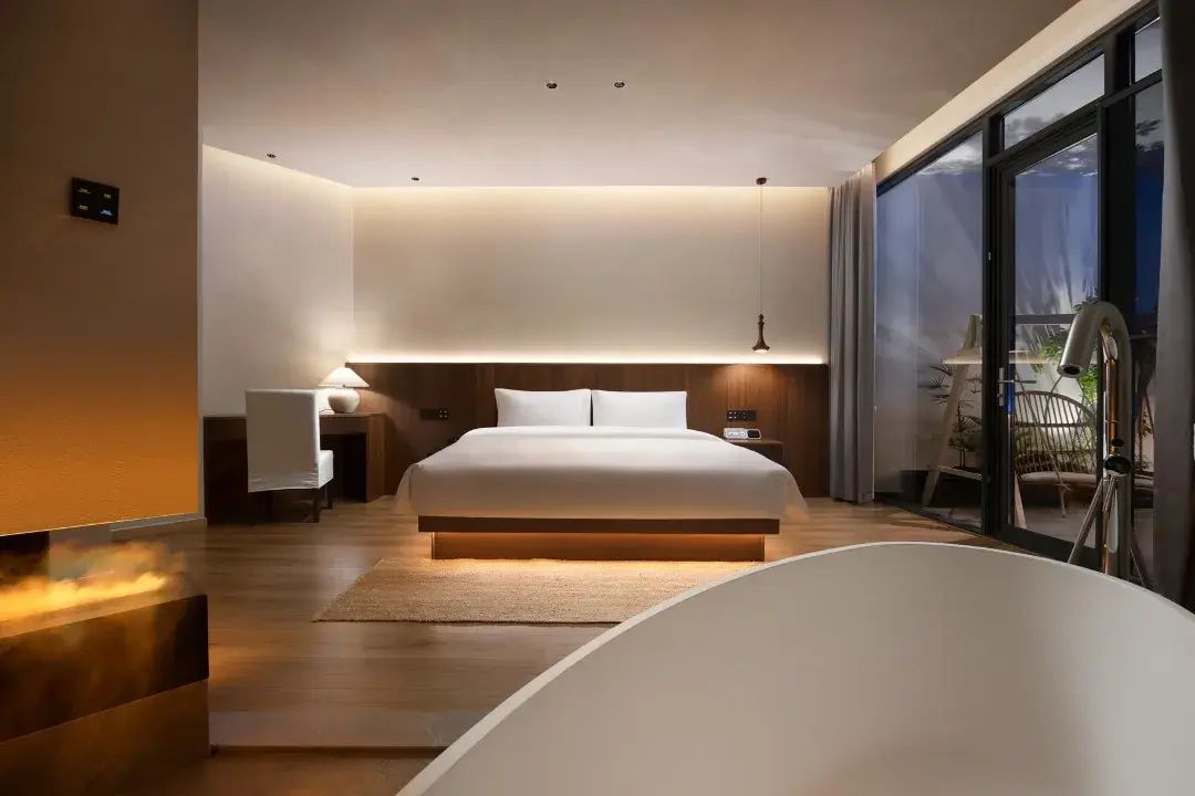 Comfort Double Room, Balcony, City View | Premium bedding, in-room safe, blackout drapes