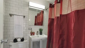 Unclassified image, 5 of 20, button - Sunlit 2BR - Fully Furnished & Spacious Apartment (Chicago)