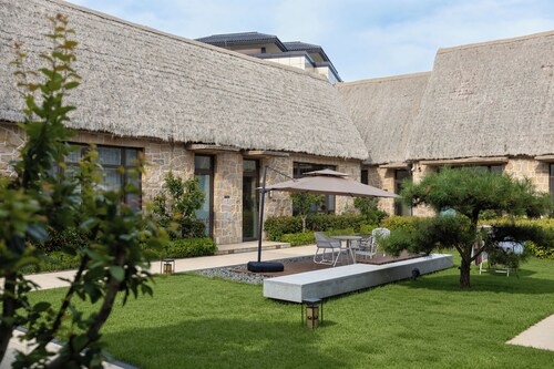 Weihai Rongcheng Seagrass Manor