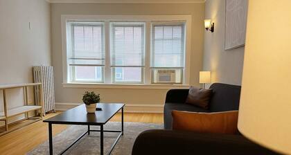 1BR Gem by Shops & Dining