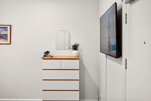 Interior - Contemporary 1BR in the City Centre Zodiak Stays (Auckland)