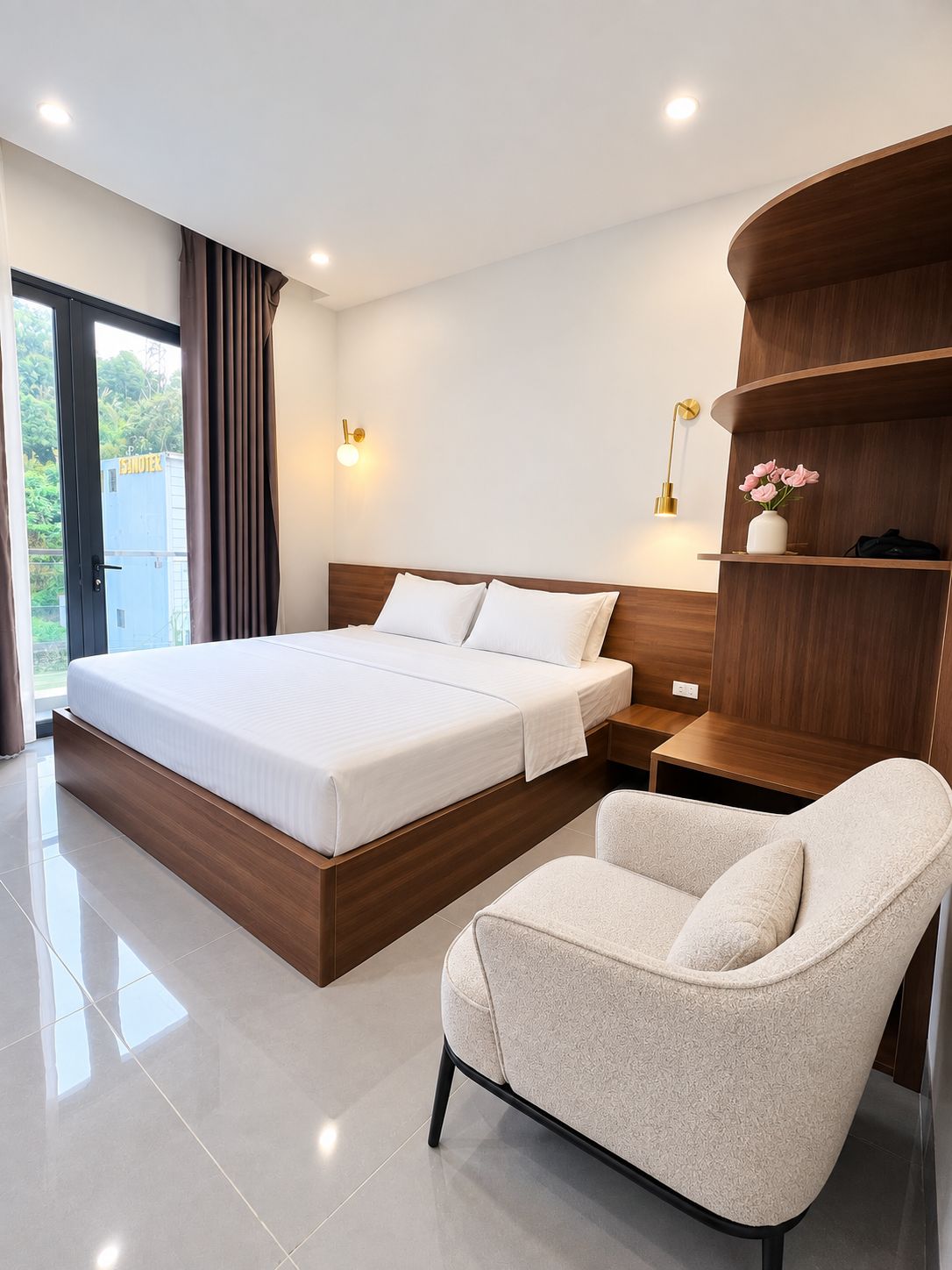 Quarto casal luxo, sacada, vista para a cidade | Wi-Fi de cortesia
