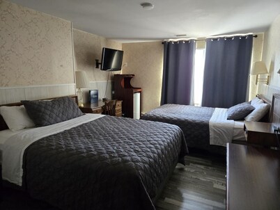 Sundowner Inn