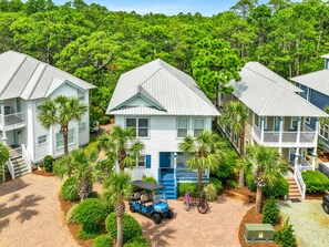 Exterior - 30A GEM Walk to The Beach 2 Pools Golf Cart + Bikes (Santa Rosa Beach)