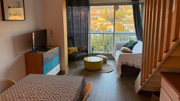 Unclassified image, 1 of 8, button - Vrbo Property (Saint-Mandrier-sur-Mer)