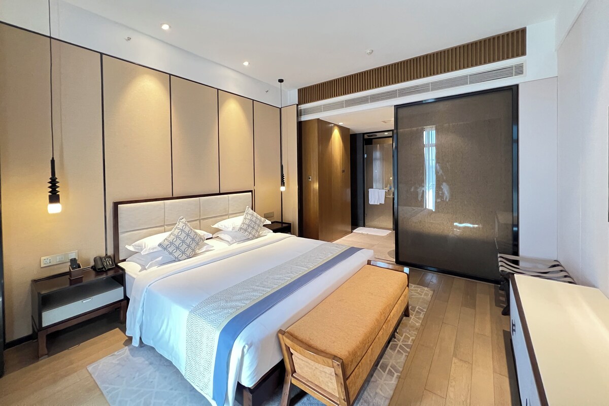 Suite | Free WiFi