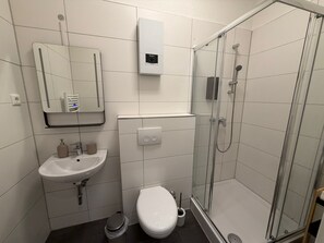 Unclassified image, 4 of 9, button - Vrbo Property (Oberhausen)