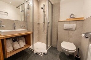 Unclassified image, 3 of 6, button - Vrbo Property (Ladis)
