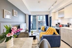 Interior - StayToronto -  Urban Serenity 1BR Suite - Downtown (Toronto)
