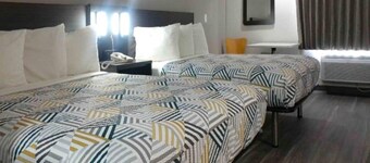 2 Queen Beds | Non-Smoking