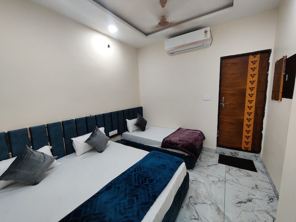 Unclassified image, 1 of 12, button - Hotel Vaibhav palace (Daudkhedi)