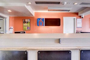 Lobby - 1 Queen Bed | Mob Acc RI Shwr Nsmk Micfridg (Greenwood Village)