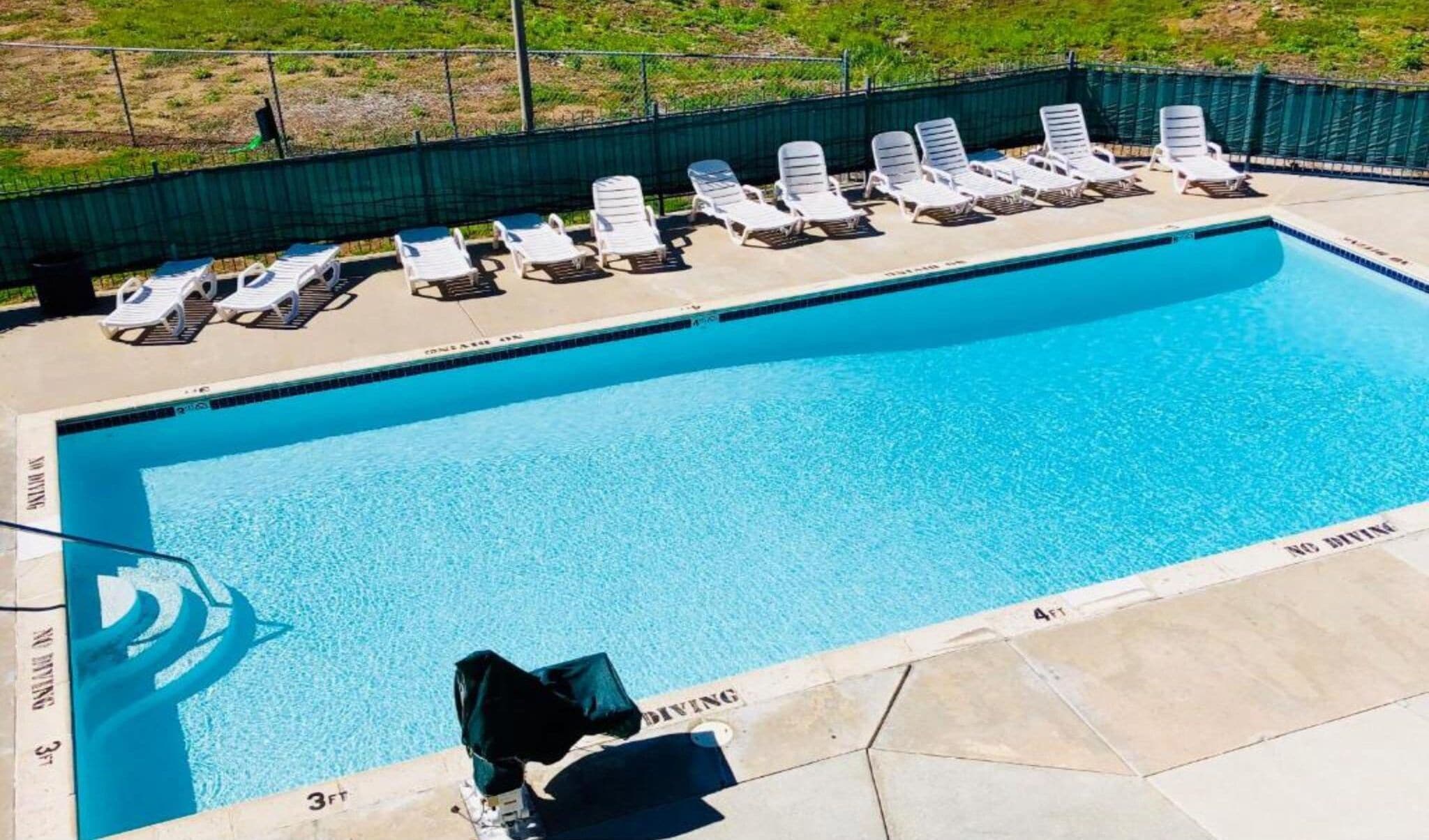 Holiday Home Swimming Pool