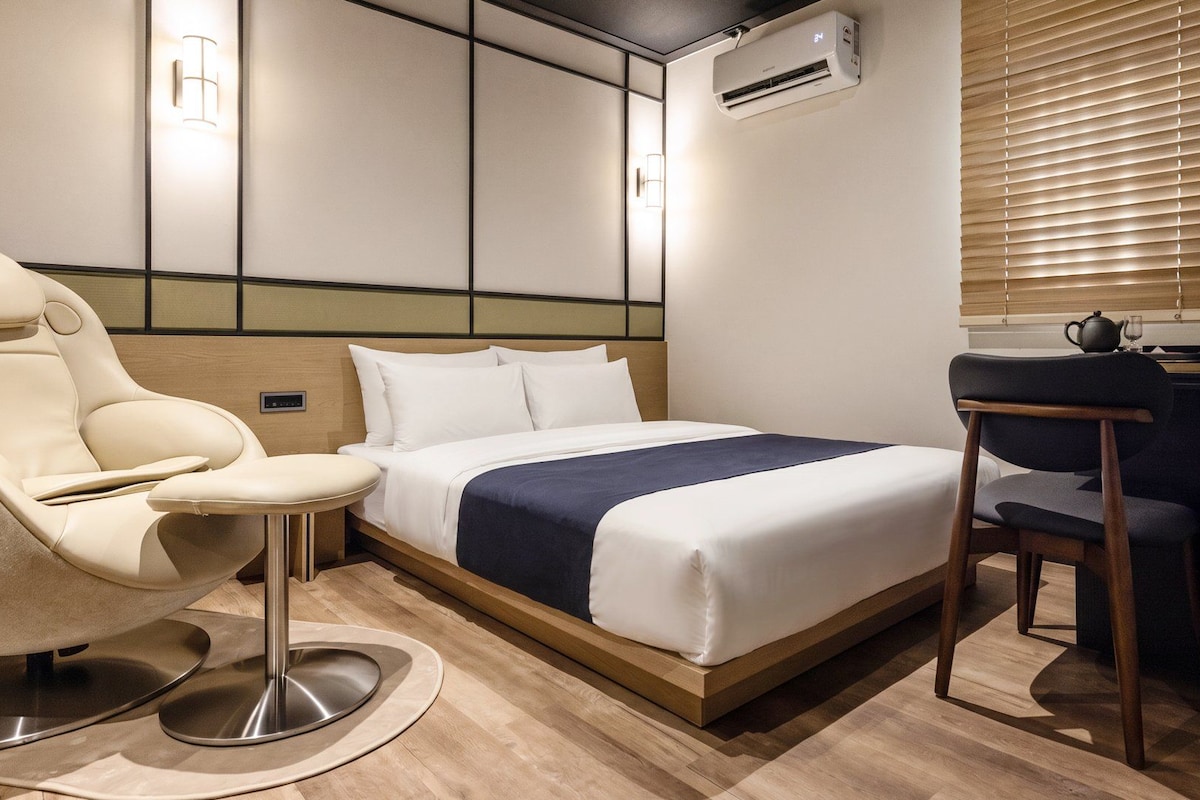 Deluxe Massage | Truy cập Internet không dây miễn phí 