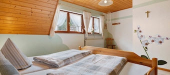 Holiday Apartment 'Talblick' with Mountain View, Shared Terrace, and Wi-Fi