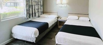 2 Full Beds | Non-Smoking