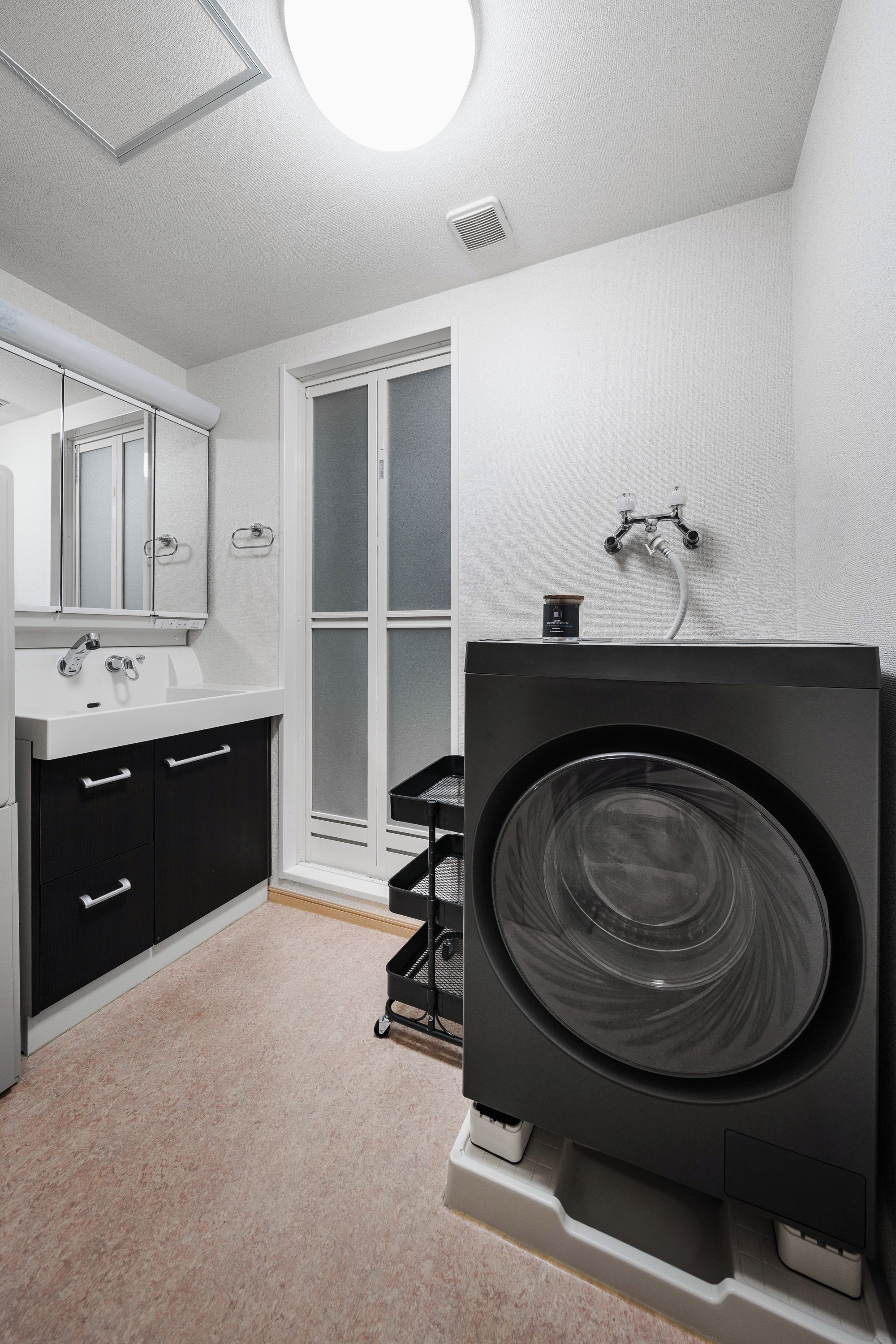 Apartment | Bathroom | Free toiletries, hair dryer, slippers, towels