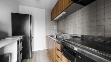 Apartment | Private kitchen | Microwave, stovetop, rice cooker, toaster oven