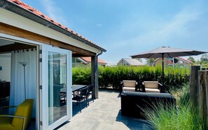 Outdoor dining - Zonnedorp 13 villa for seaside holidays near the beach (Renesse)