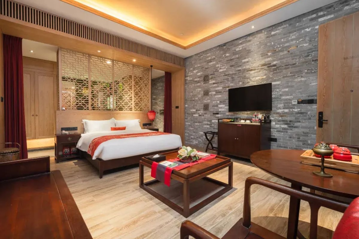 Studio Cao cấp, quang cảnh núi | Két b  ảo mật tại phòng, màn/rèm cản sáng, bàn ủi/dụng cụ ủi quần áo 