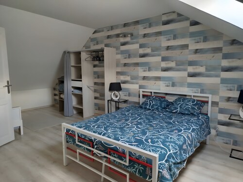 Gîte Le Petit Buis: Mountain Views, Private Terraces & Wi-Fi
