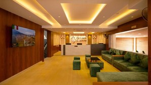 Lobby - Golden Fortune Suites Hotel (Bengaluru)
