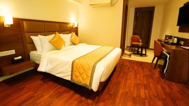 Executive Suite, Balcony, City View - Golden Fortune Suites Hotel (Bengaluru)