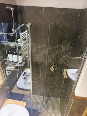 Bathroom - Vrbo Property (Cortina d'Ampezzo)