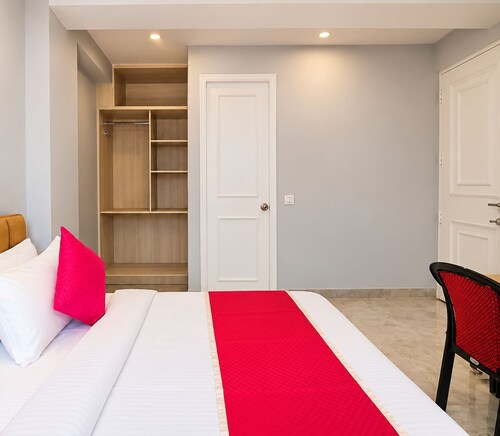 Mauryan Premier Hotel Greenfield 