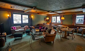 Living area - Hotel Rosanna by Alpeffect Hotels (Sankt Anton am Arlberg)