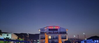Truva Life Hotel