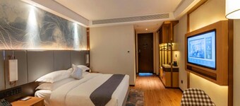 Greentree Eastern Xiangyang Zhongyuan West Road Hotel